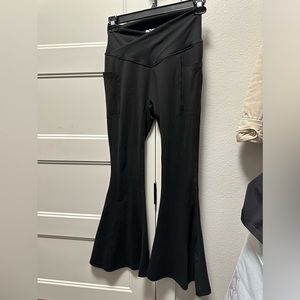 Popflex Criss Cross Hourglass Bellbottom Leggings